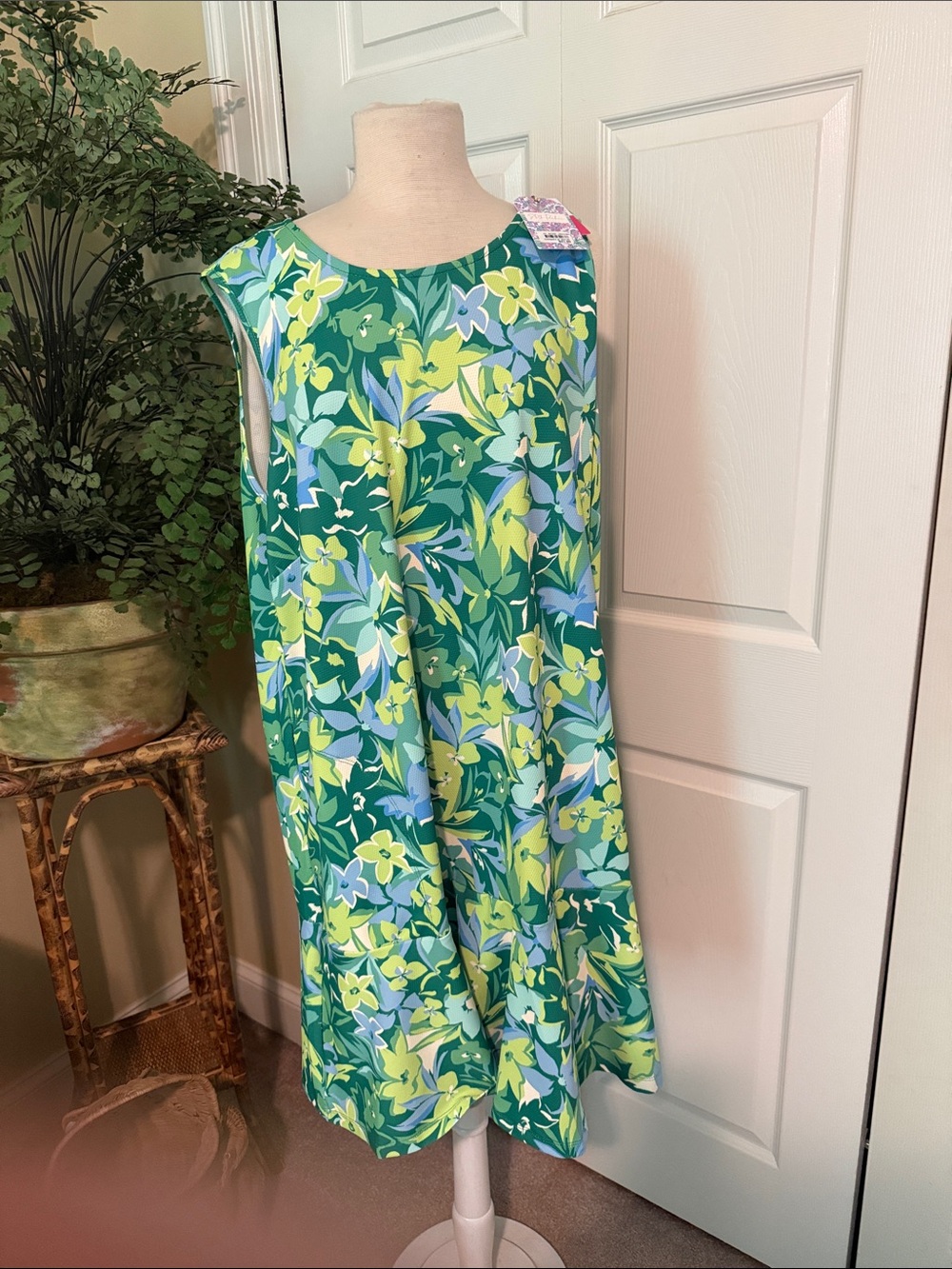 Floral STELLA PARKER Sleeveless Green Blue Yellow Shift Dress